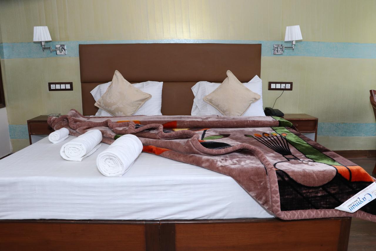 Hotel Green Tara Manāli Екстериор снимка