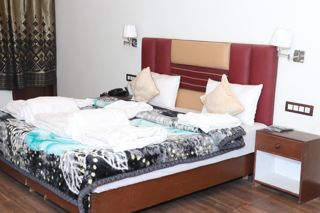 Hotel Green Tara Manāli Екстериор снимка
